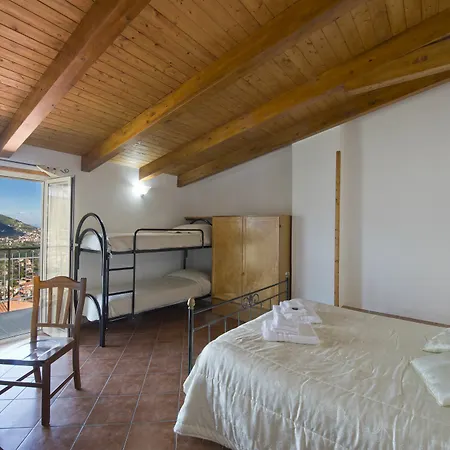 Guest house Valle Degli Dei 3*